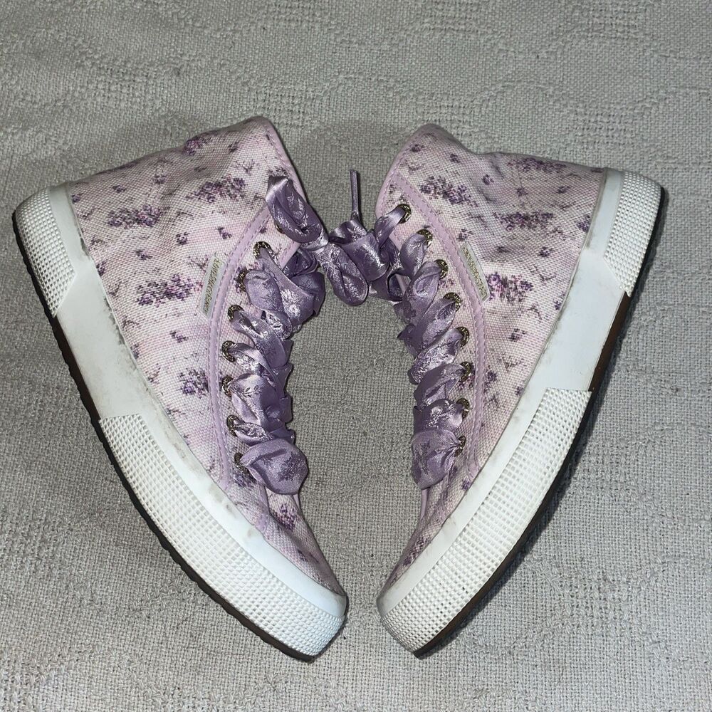 Superga Women’s Fashion Ankletops Size 8 M Purple Floral Atleisure Activewear